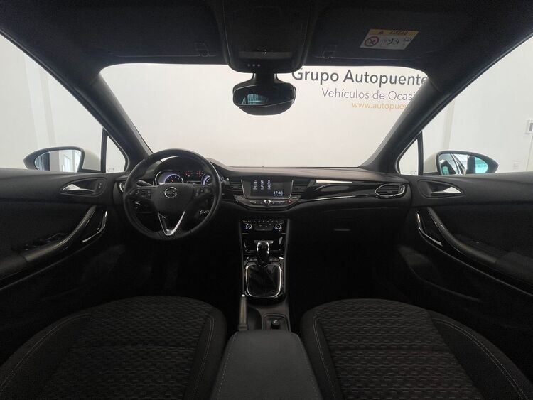Opel Astra Dynamic foto 37