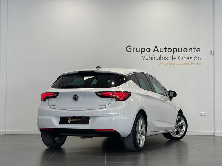 Opel Astra Dynamic foto 4