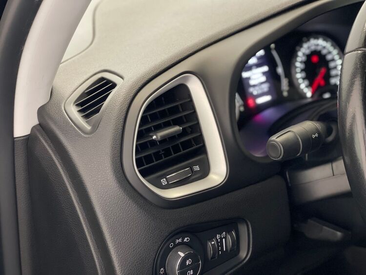 Jeep Renegade Longitude foto 16