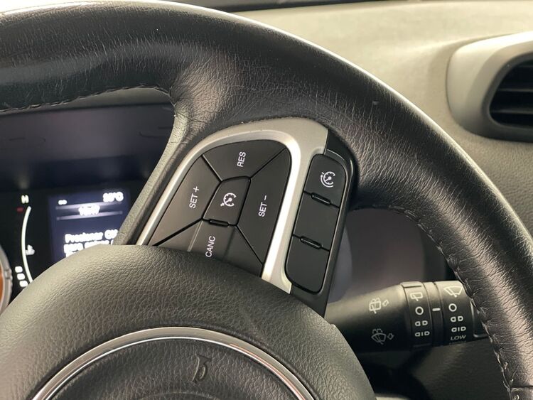 Jeep Renegade Longitude foto 22