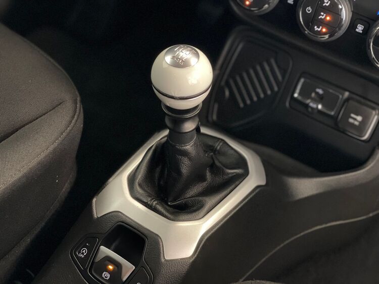 Jeep Renegade Longitude foto 38