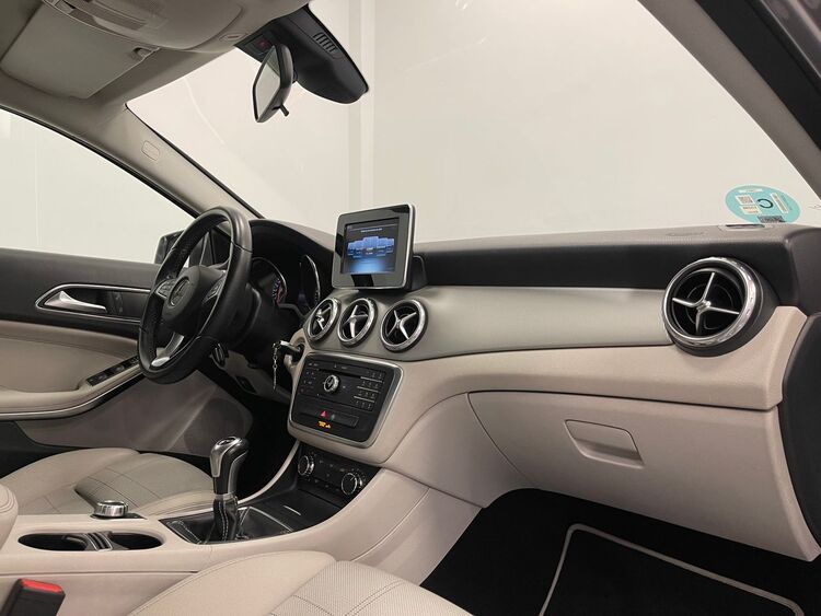Mercedes GLA Urban foto 30