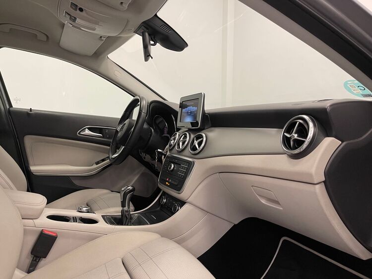 Mercedes GLA Urban foto 31