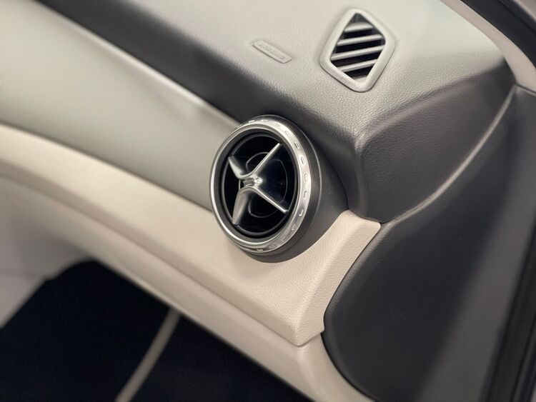 Mercedes GLA Urban foto 33