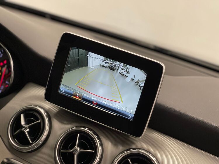 Mercedes GLA Urban foto 38