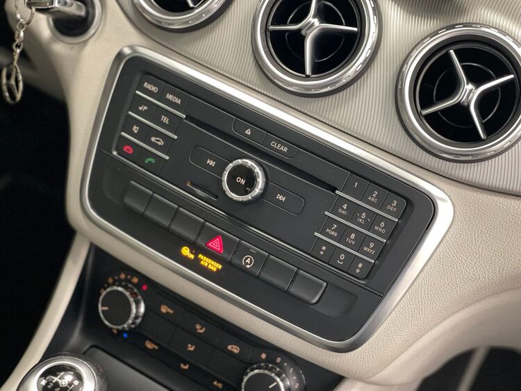 Mercedes GLA Urban foto 40