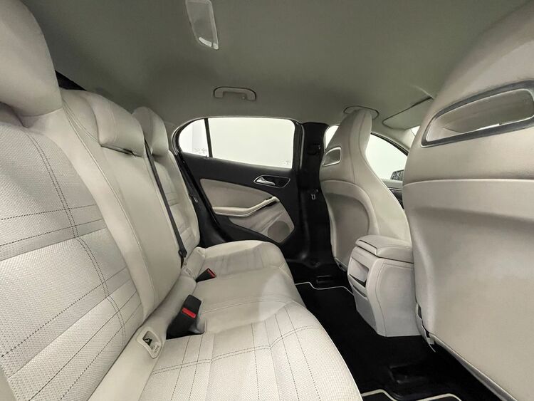 Mercedes GLA Urban foto 46