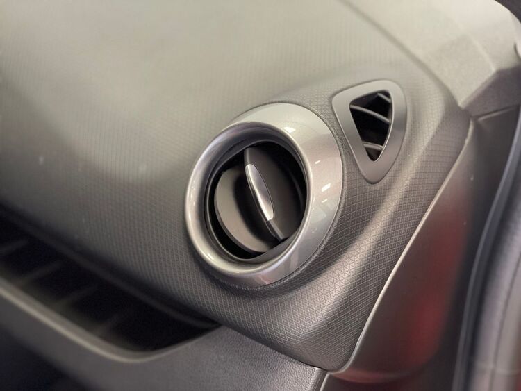 Renault Clio LIMITED foto 32