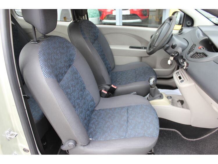 Renault Twingo Authentique foto 10