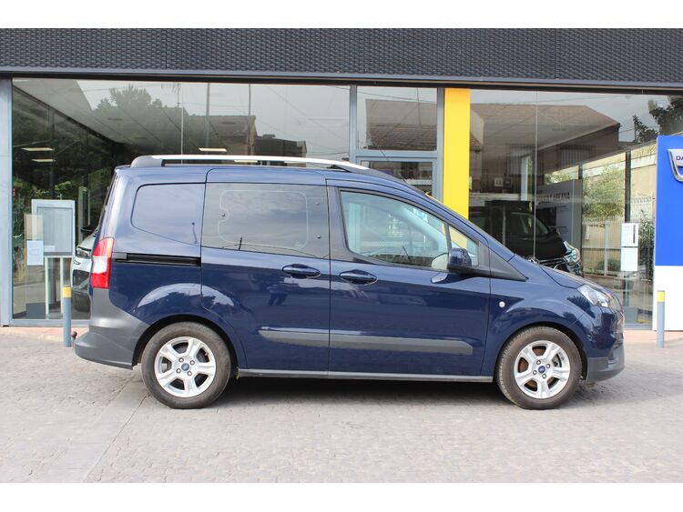 Ford Transit Courier  foto 7