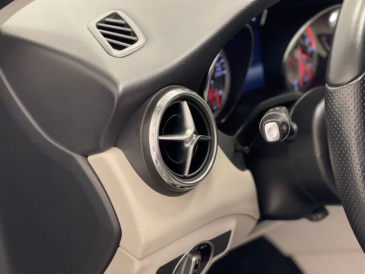 Mercedes GLA URBAN foto 18