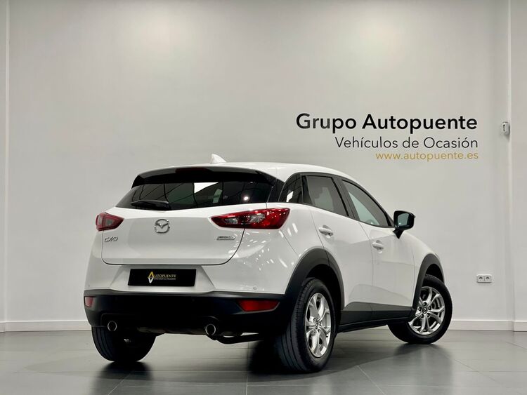 Mazda CX-3 Evolution foto 4