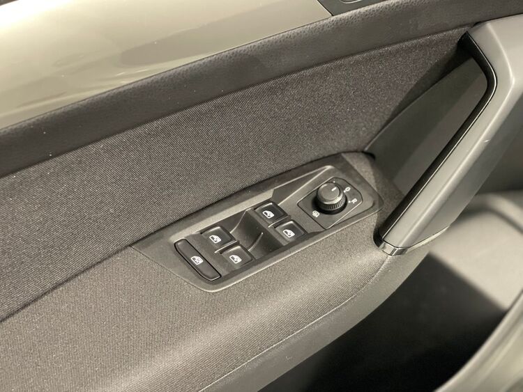 Volkswagen Touran ADVANCE foto 18