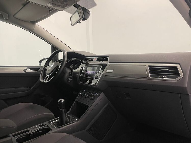 Volkswagen Touran ADVANCE foto 28