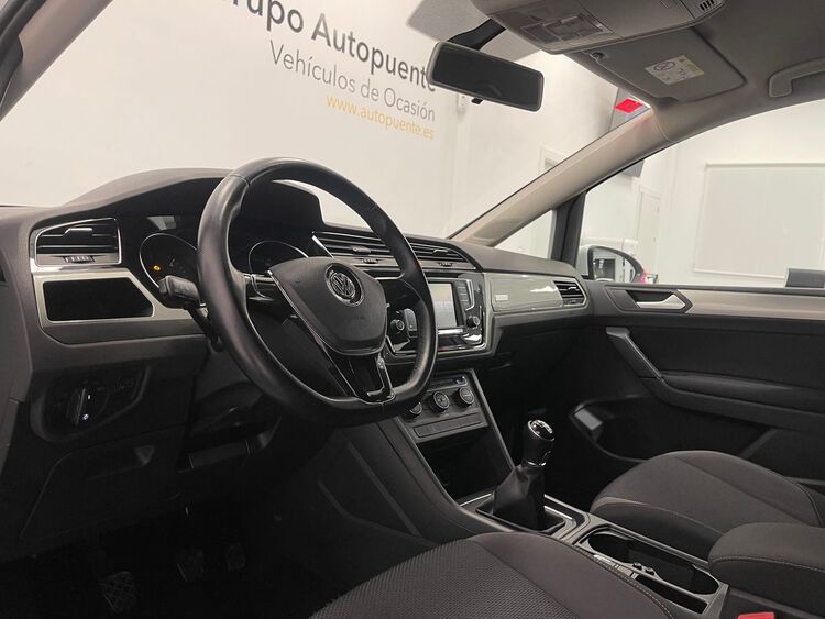 Volkswagen Touran ADVANCE foto 8