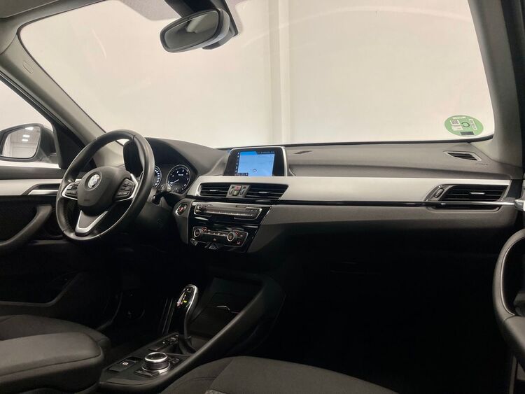BMW X1 SDRIVE 18D foto 12