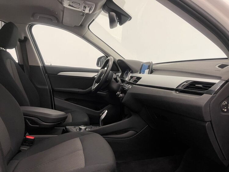 BMW X1 SDRIVE 18D foto 14