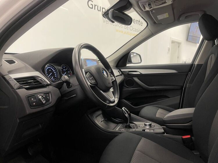 BMW X1 SDRIVE 18D foto 16