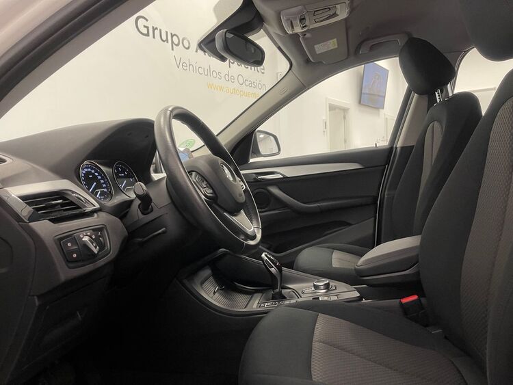 BMW X1 SDRIVE 18D foto 17