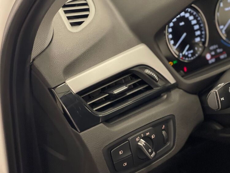 BMW X1 SDRIVE 18D foto 21