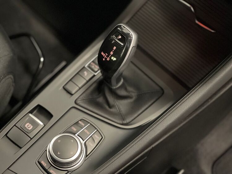 BMW X1 SDRIVE 18D foto 42
