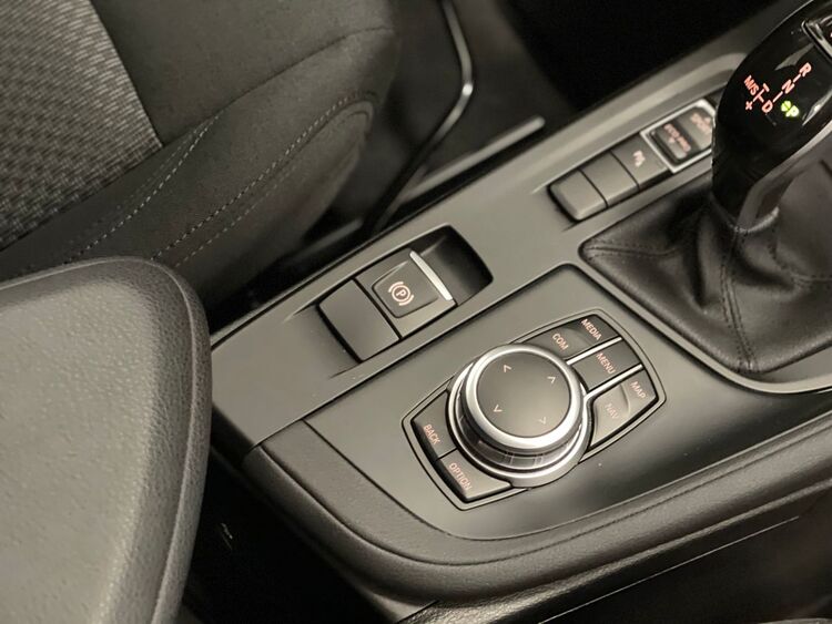 BMW X1 SDRIVE 18D foto 43