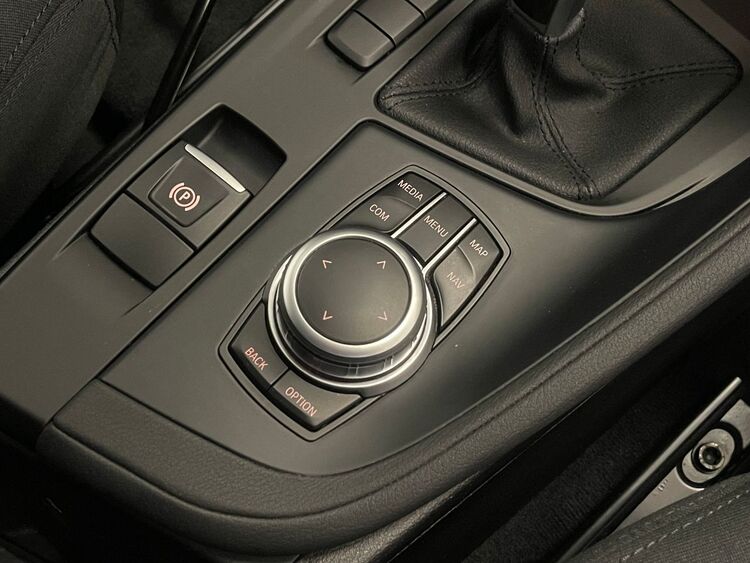BMW X1 SDRIVE 18D foto 45