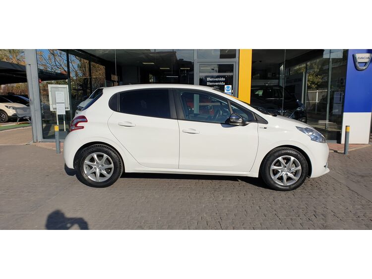 Peugeot 208 Style foto 16