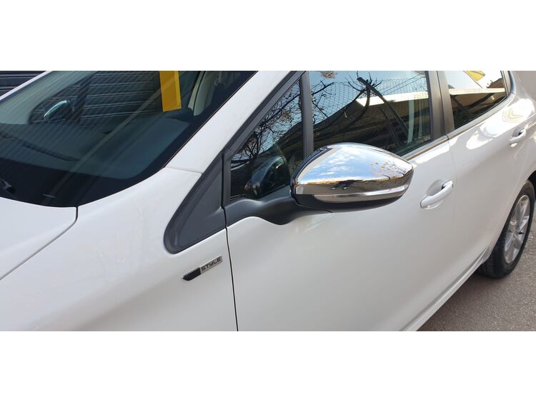 Peugeot 208 Style foto 8