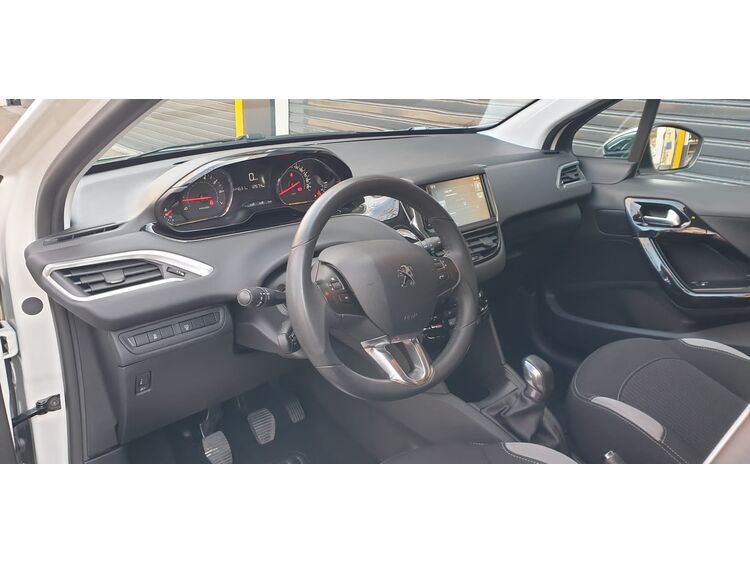Peugeot 208 Style foto 15
