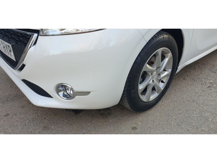 Peugeot 208 Style foto 18