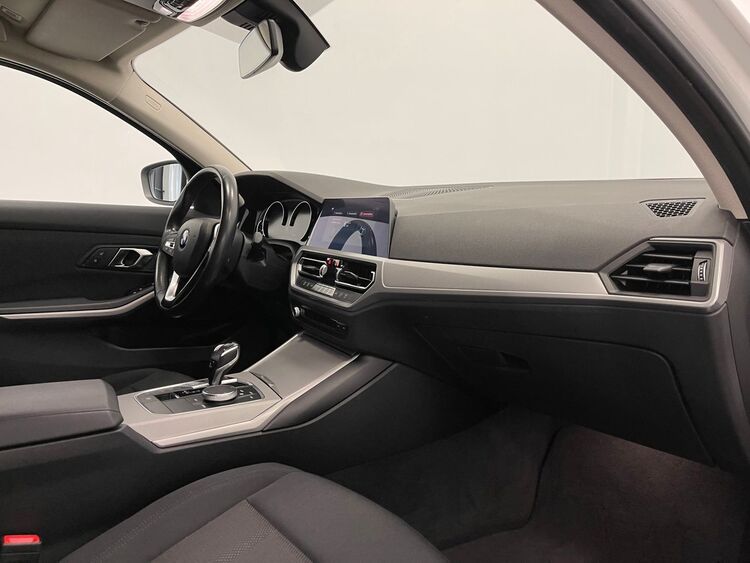 BMW Serie 3 320D foto 13