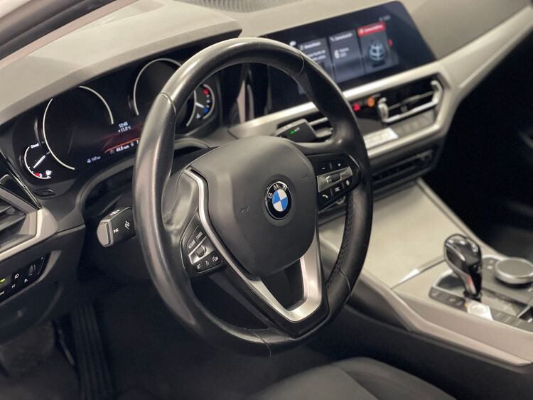 BMW Serie 3 320D foto 21