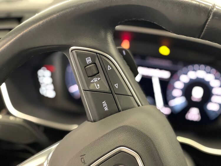 Audi Q3 35 TDI foto 32