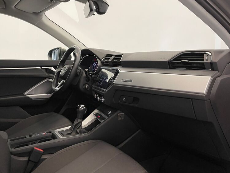 Audi Q3 35 TDI foto 36