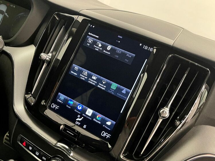 Volvo XC-60 R DESING foto 40