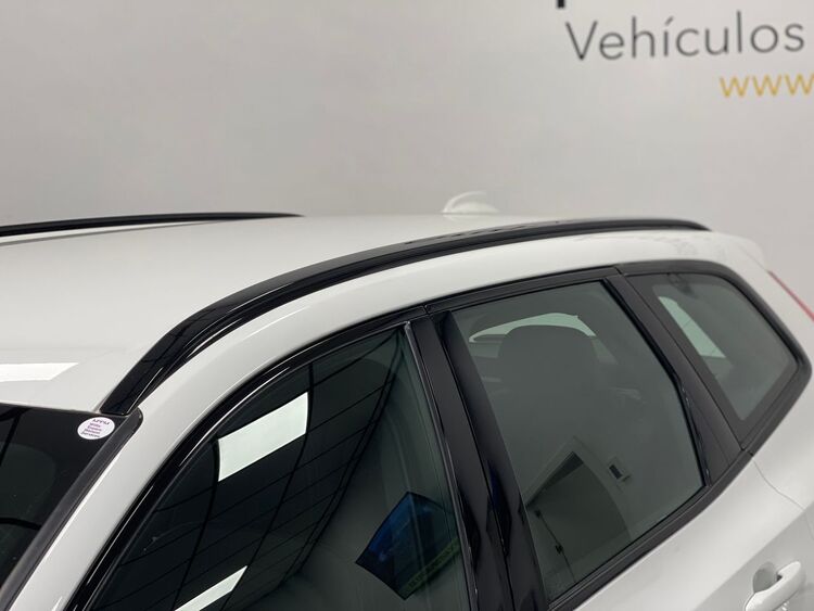 Volvo XC-60 R DESING foto 53
