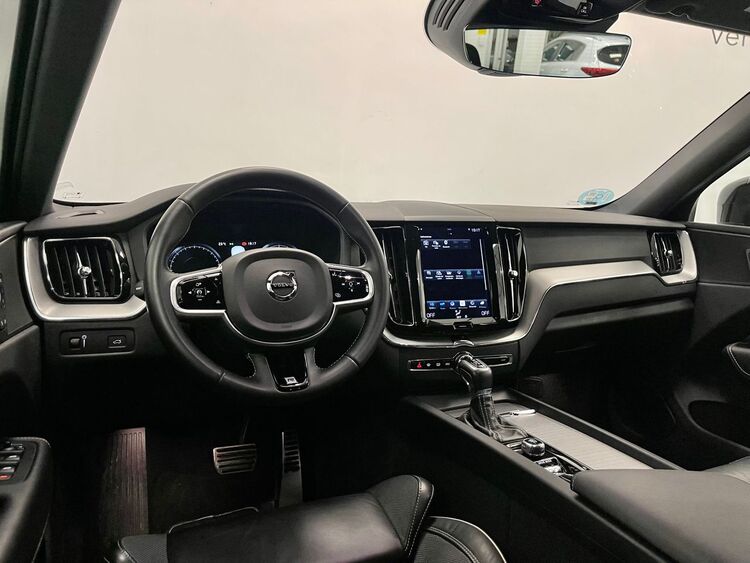 Volvo XC-60 R DESING foto 10