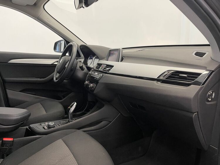 BMW X1 SDRIVE 18D foto 12