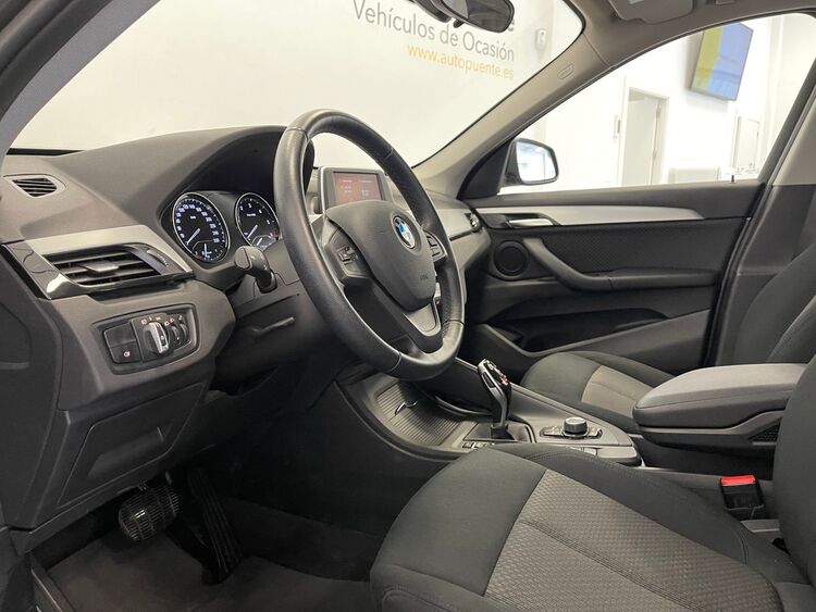 BMW X1 SDRIVE 18D foto 14