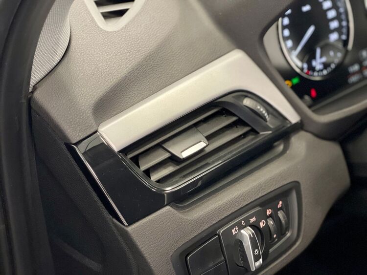 BMW X1 SDRIVE 18D foto 16