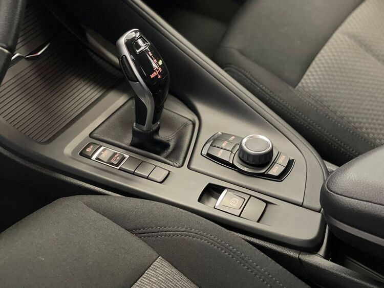 BMW X1 SDRIVE 18D foto 26