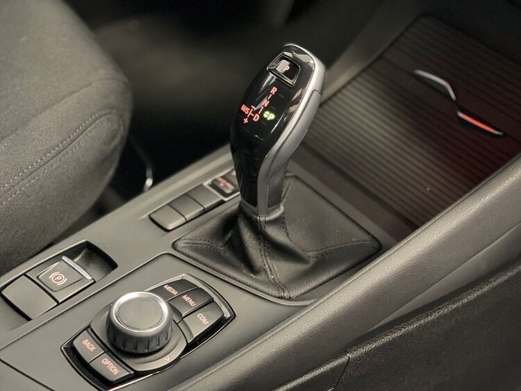 BMW X1 SDRIVE 18D foto 42