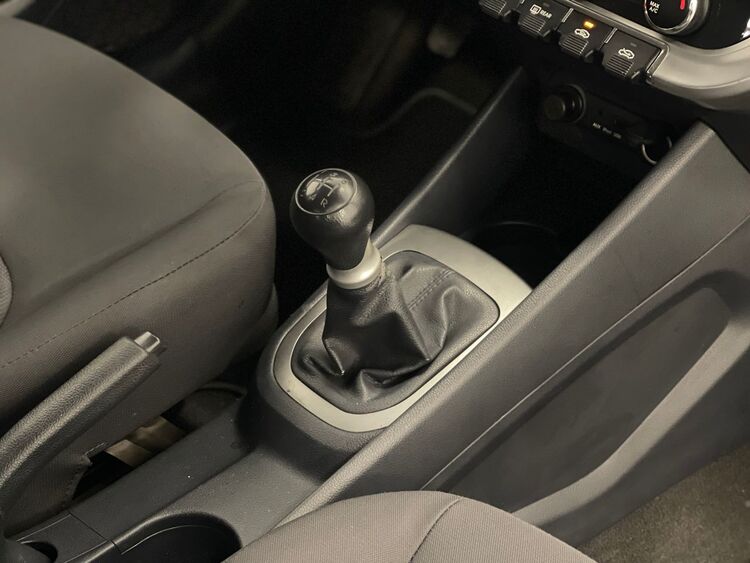 Kia Rio RIO foto 31