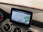 Mercedes GLA AMG miniatura 39