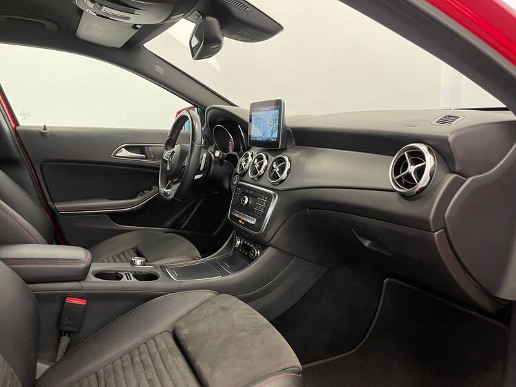 Mercedes GLA AMG foto 32