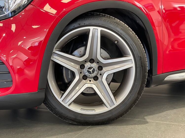 Mercedes GLA AMG foto 49