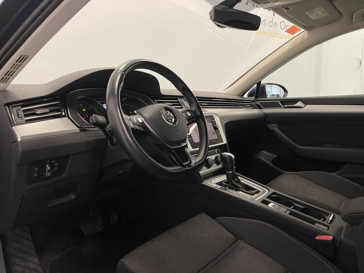 Volkswagen Passat ADVANCE foto 13