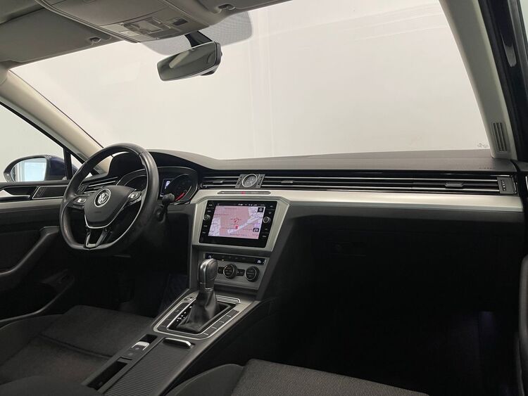 Volkswagen Passat ADVANCE foto 10