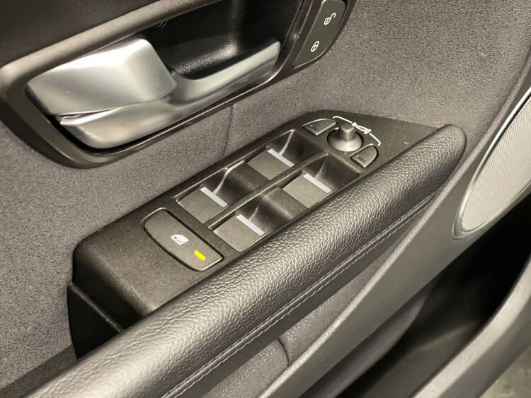 Land-Rover Range Rover Evoque PURE foto 17